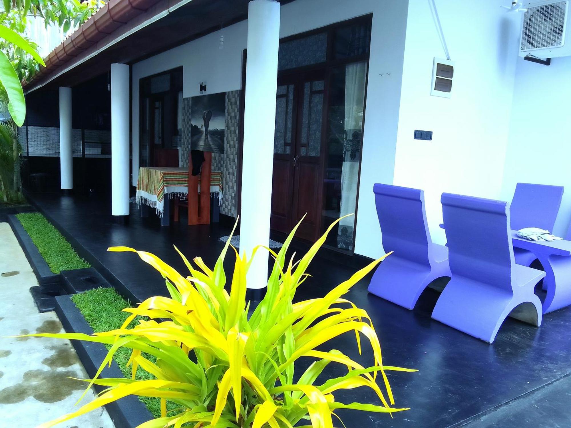 Mirissa Surf Villa Номер фото