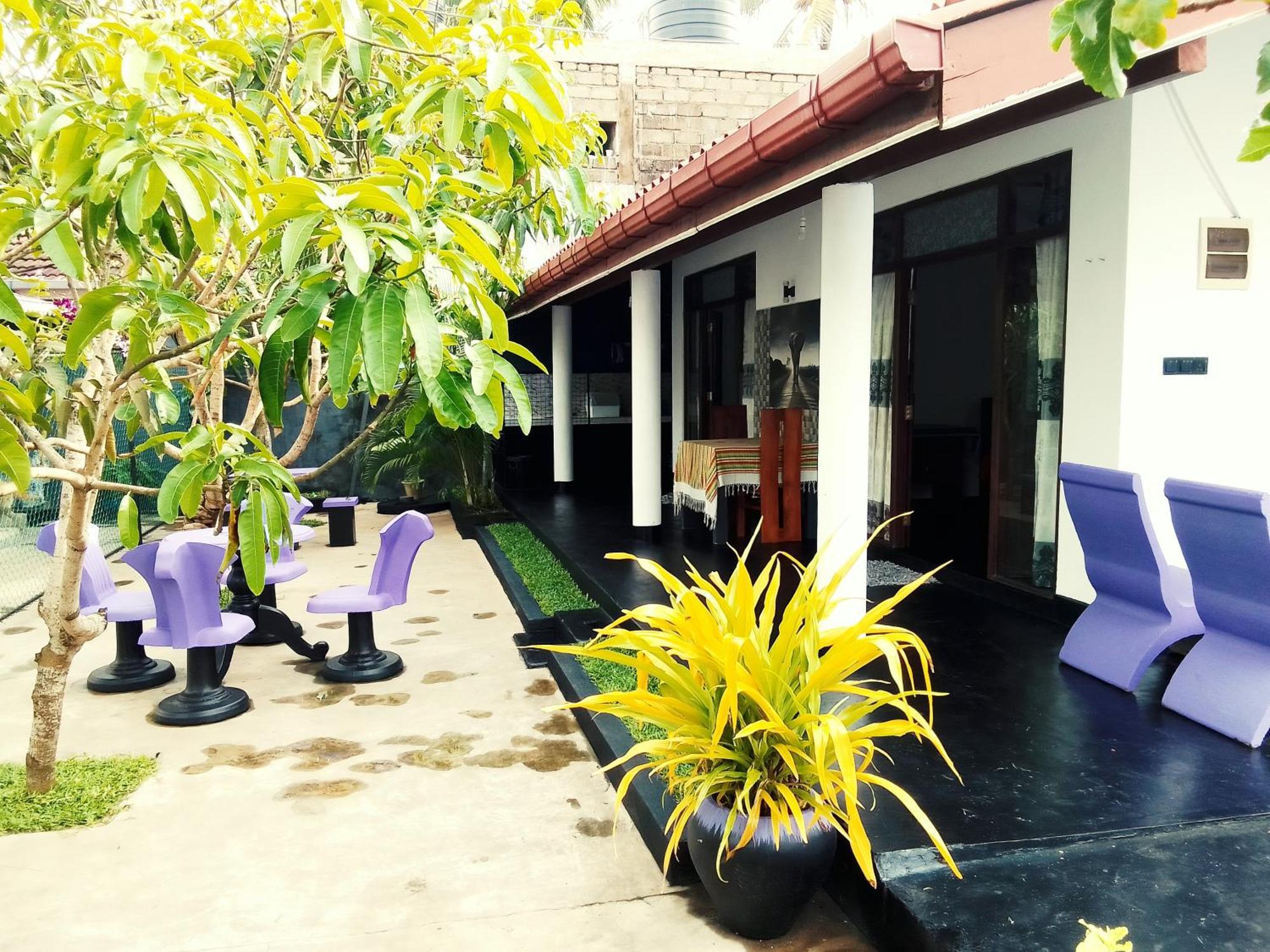 Mirissa Surf Villa Номер фото
