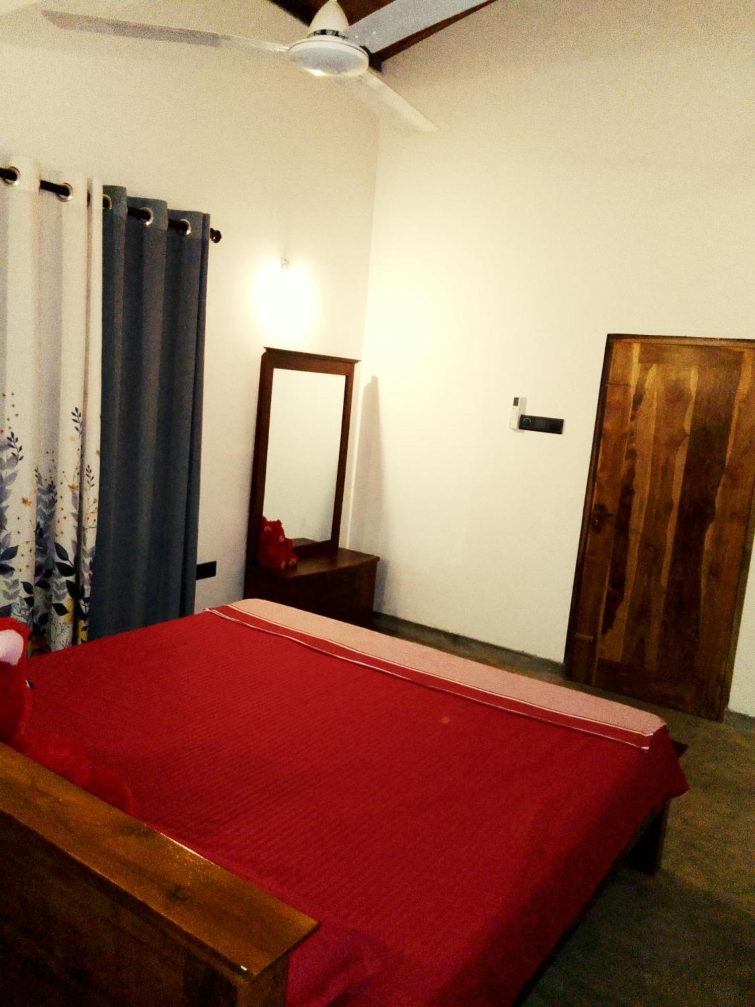 Mirissa Surf Villa Экстерьер фото