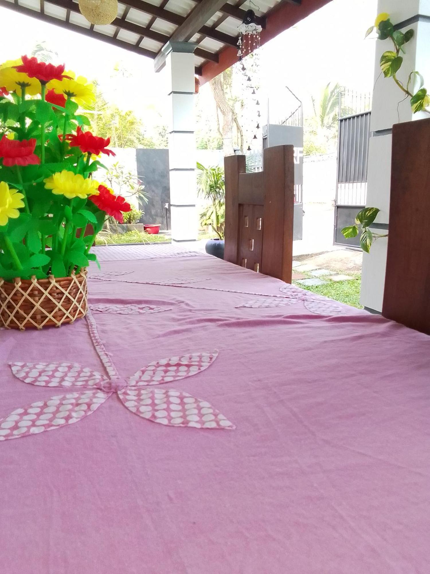 Mirissa Surf Villa Экстерьер фото